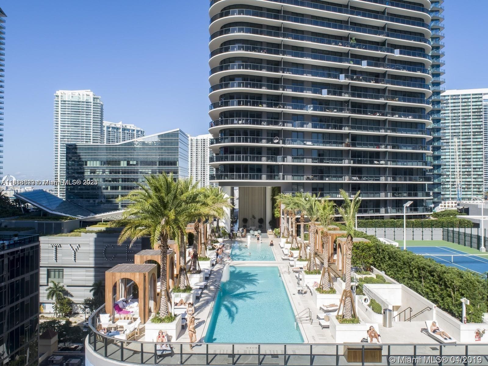 801 S Miami Ave # 3304, Miami FL 33130 — 36