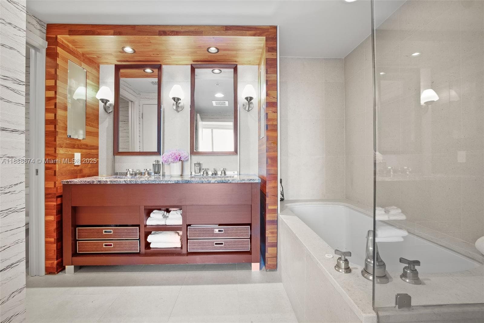 6899 Collins Ave # 1610, Miami Beach FL 33141 — 9