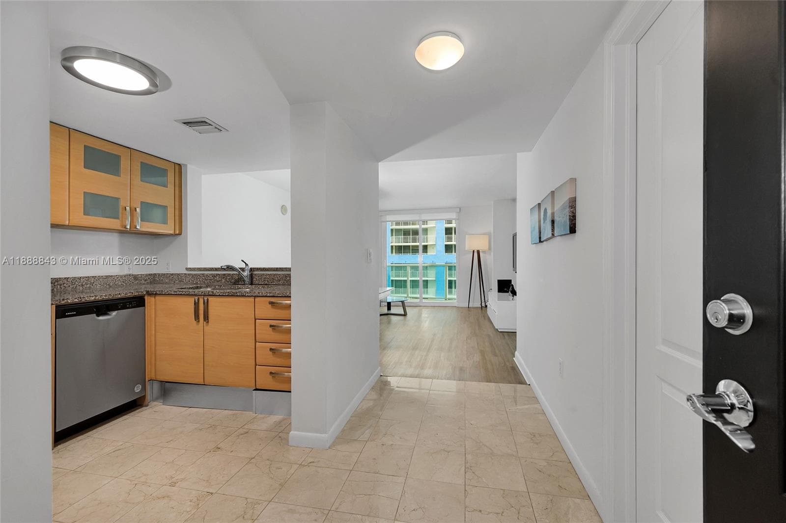 2101 BRICKELL AVENUE # 905, Miami FL 33129 — 2
