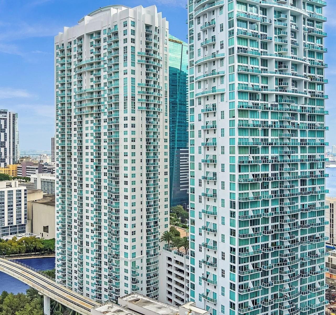 41 SE 5th St # 501, Miami FL 33131 — 2