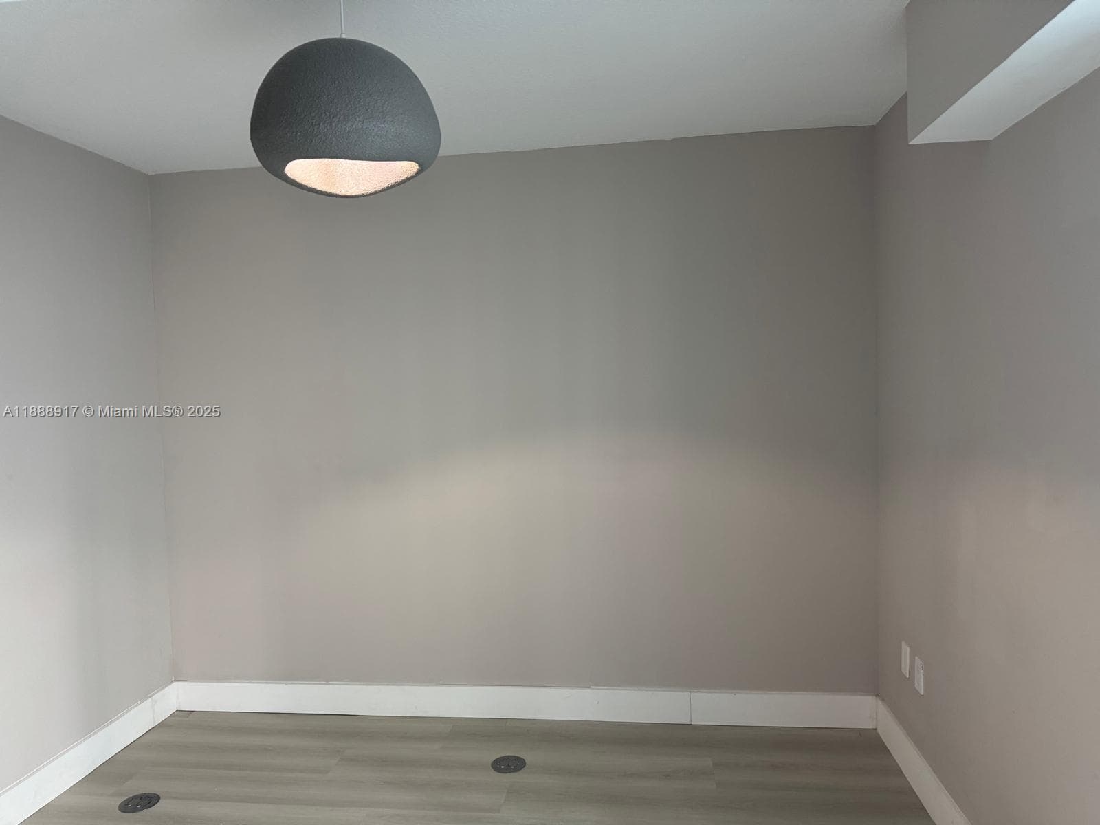 41 SE 5th St # 501, Miami FL 33131 — 16