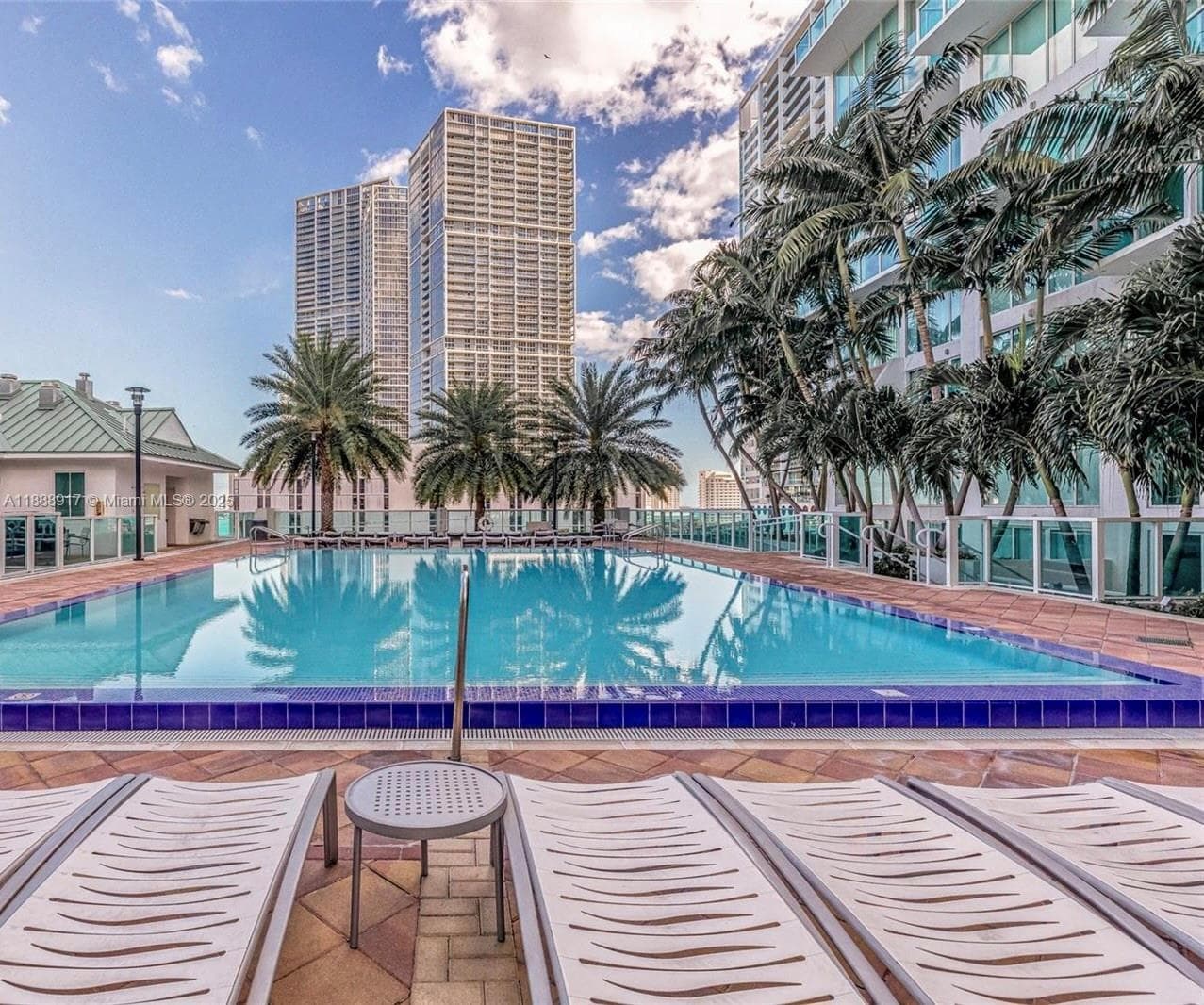 41 SE 5th St # 501, Miami FL 33131 — 36