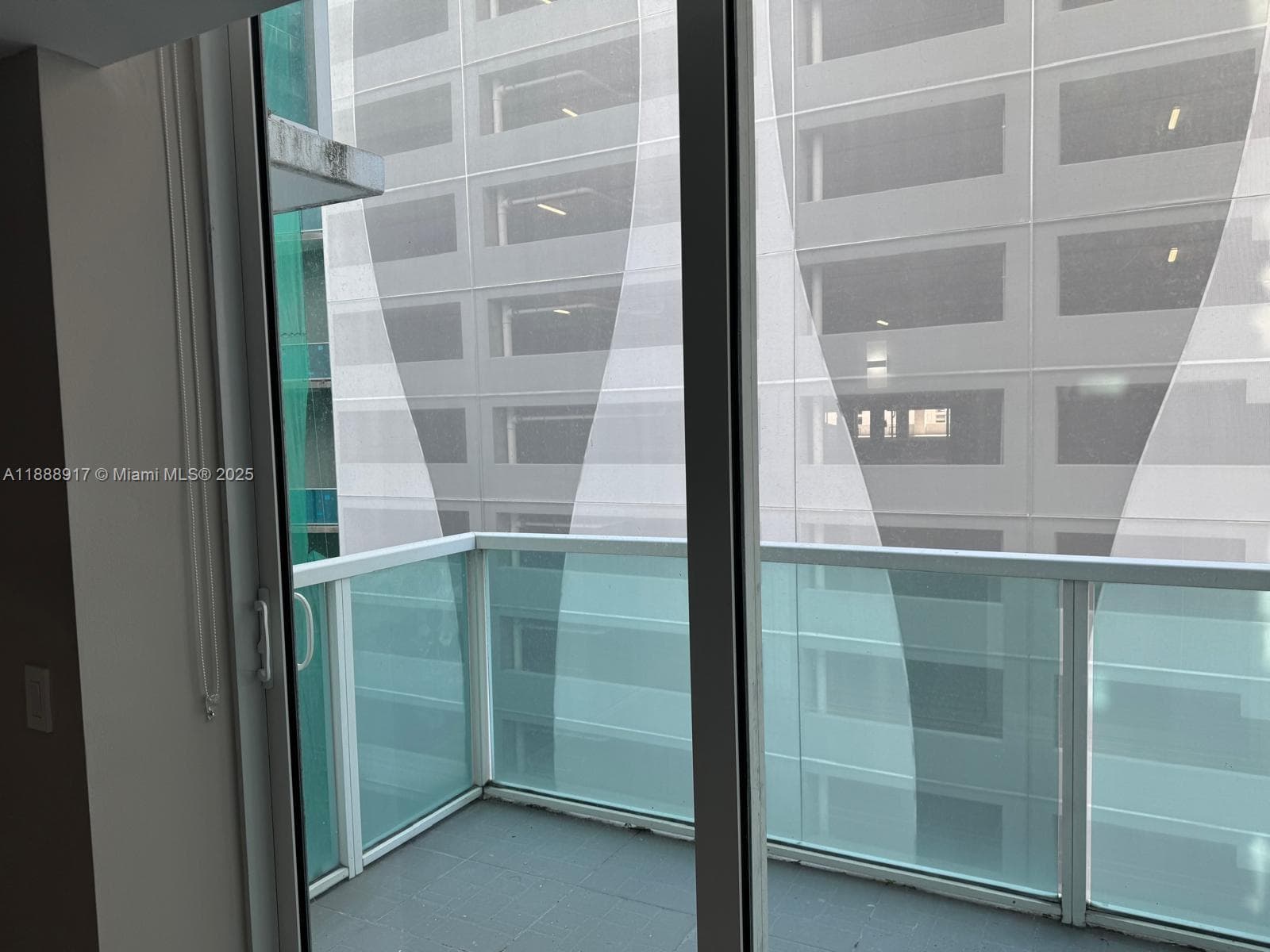 41 SE 5th St # 501, Miami FL 33131 — 15