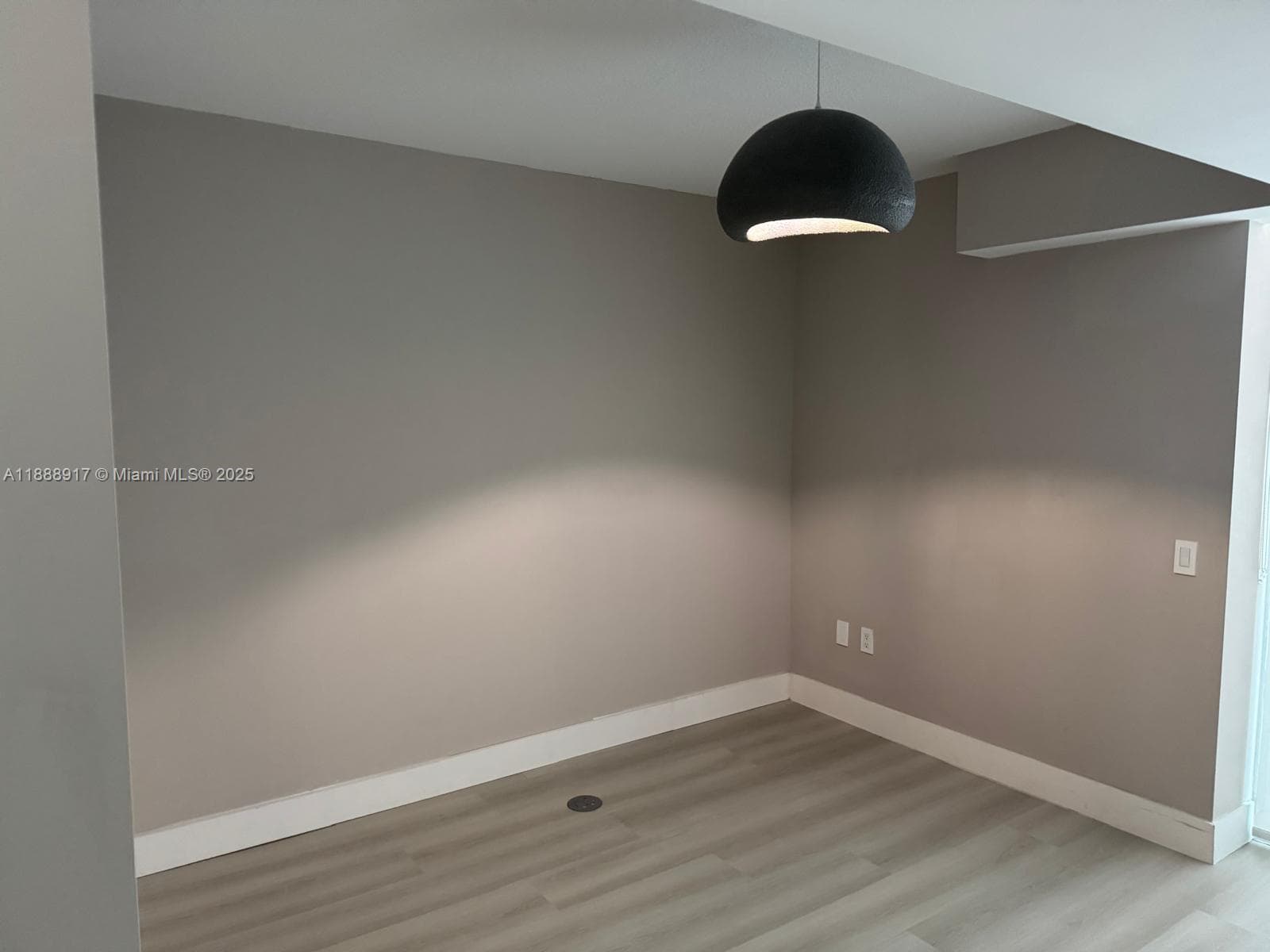 41 SE 5th St # 501, Miami FL 33131 — 19