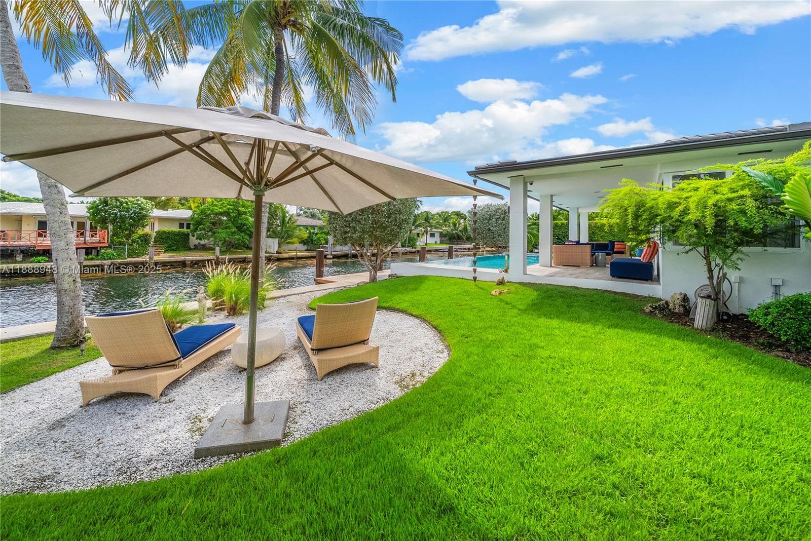 1370 NE 103rd St, Miami Shores FL 33138 — 22