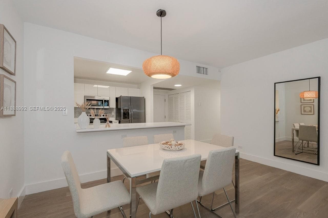 2301 Collins Ave # 333, Miami Beach FL 33139 — 10