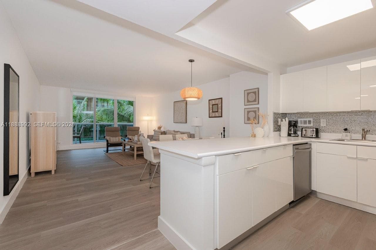 2301 Collins Ave # 333, Miami Beach FL 33139 — 18