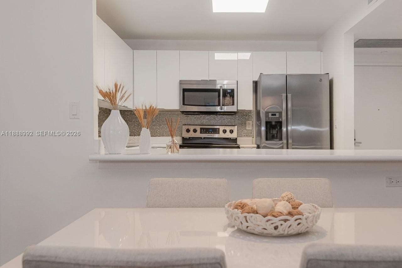 2301 Collins Ave # 333, Miami Beach FL 33139 — 11