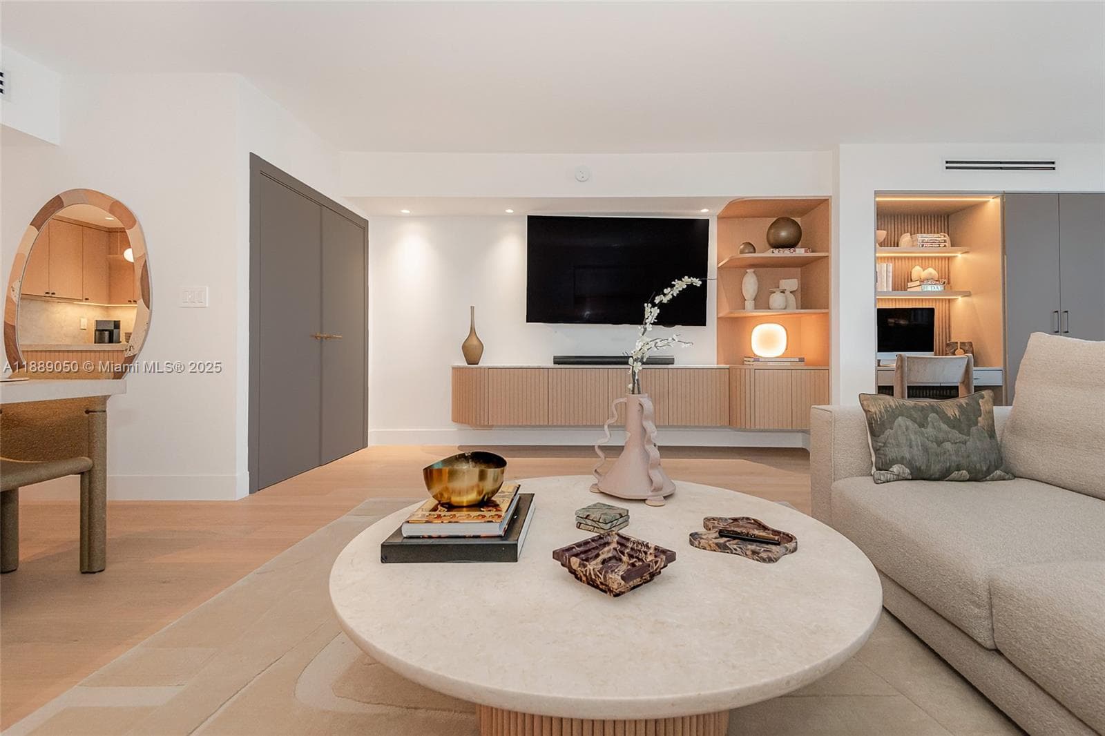 2301 Collins Ave # 1527, Miami Beach FL 33139 — 16