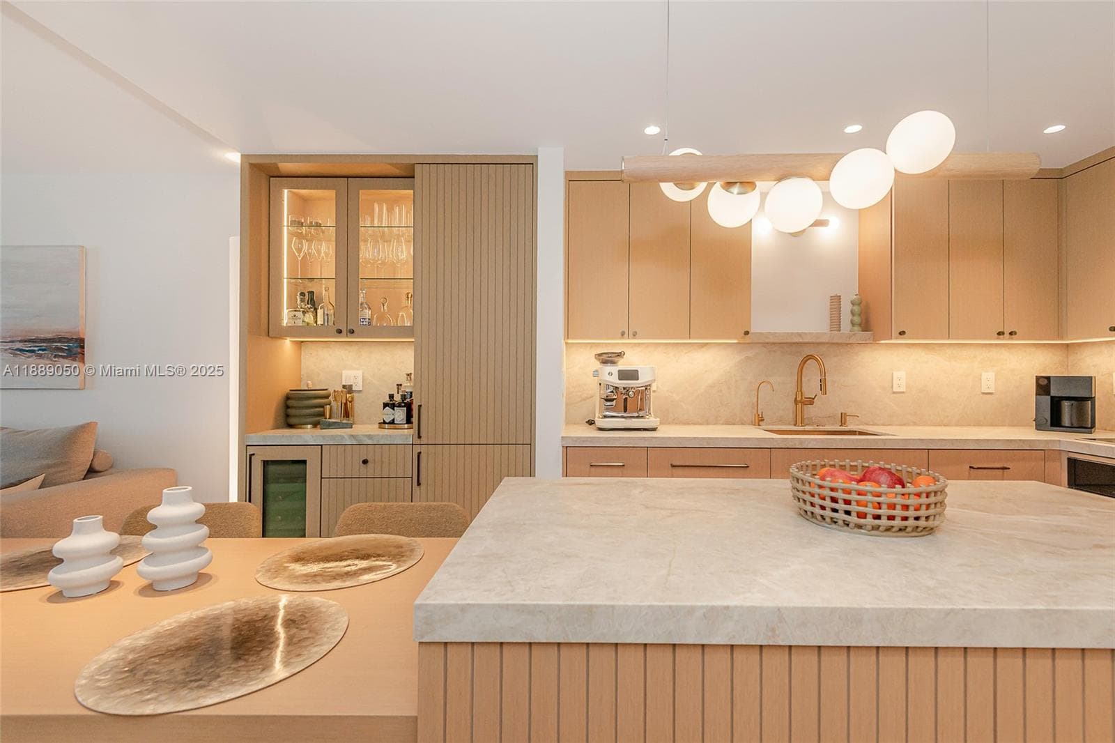 2301 Collins Ave # 1527, Miami Beach FL 33139 — 22