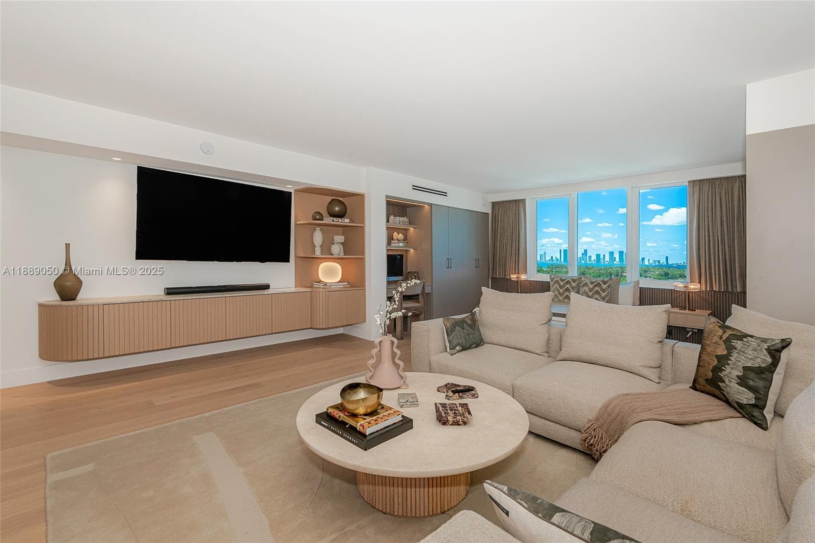 2301 Collins Ave # 1527, Miami Beach FL 33139 — 3