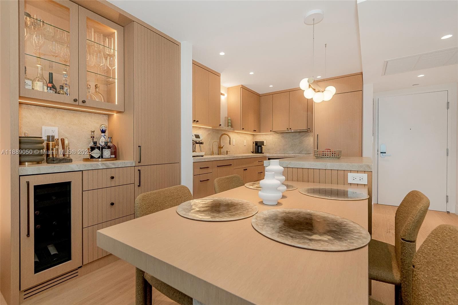 2301 Collins Ave # 1527, Miami Beach FL 33139 — 20