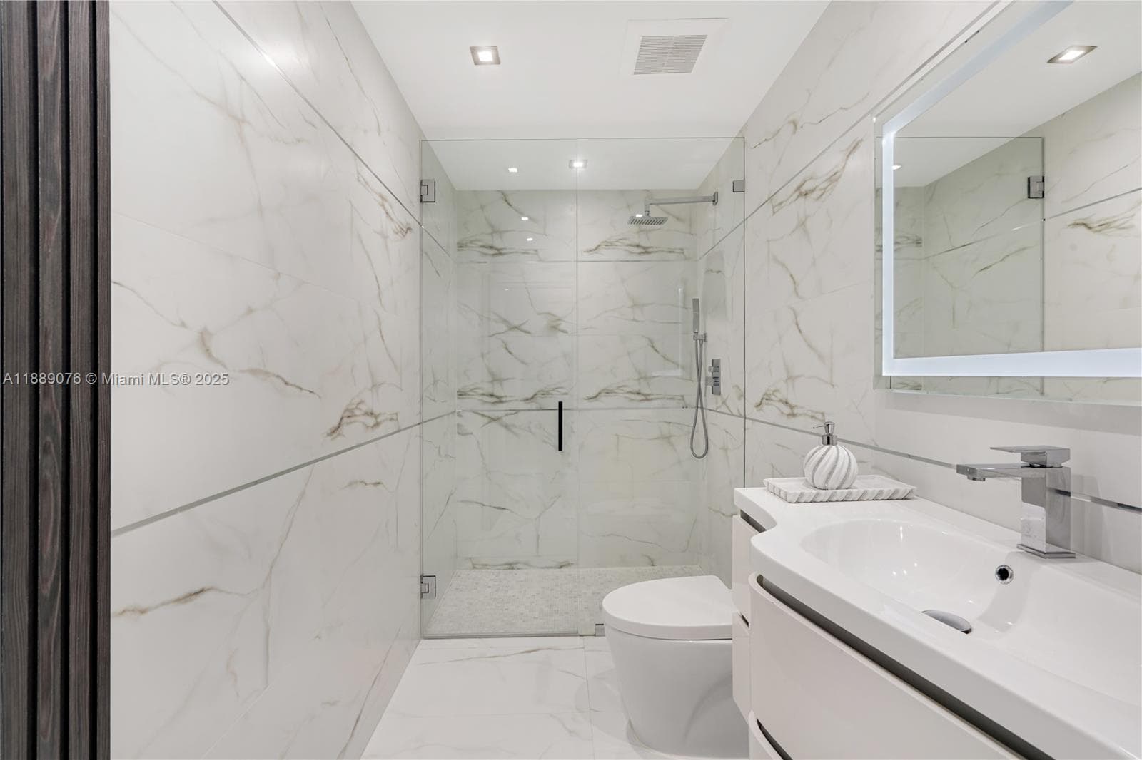 6763 SW 106 pl, Miami FL 33173 — 12