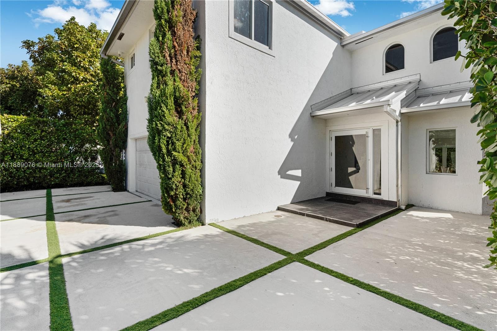 6763 SW 106 pl, Miami FL 33173 — 1