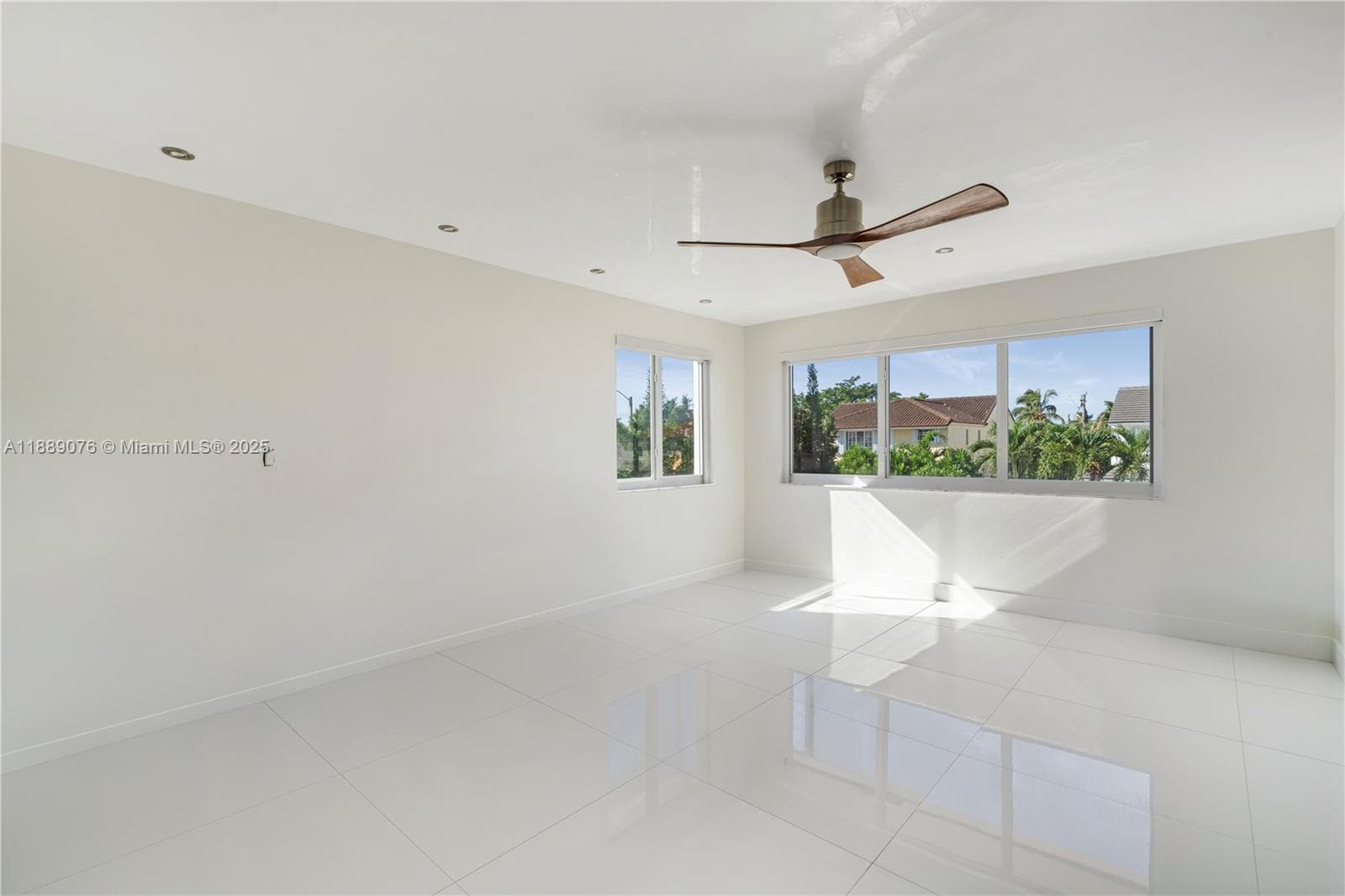 6763 SW 106 pl, Miami FL 33173 — 18