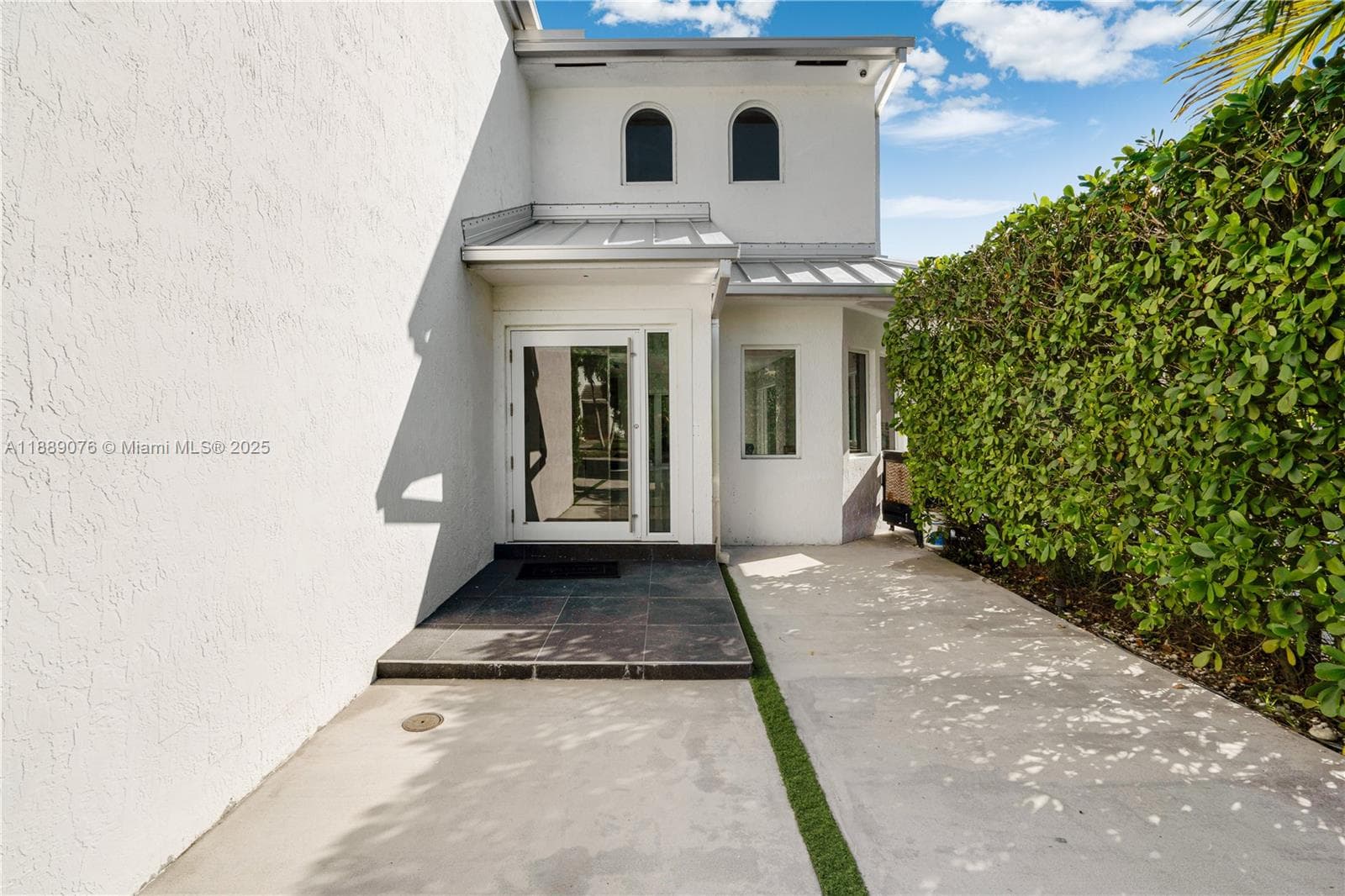 6763 SW 106 pl, Miami FL 33173 — 44