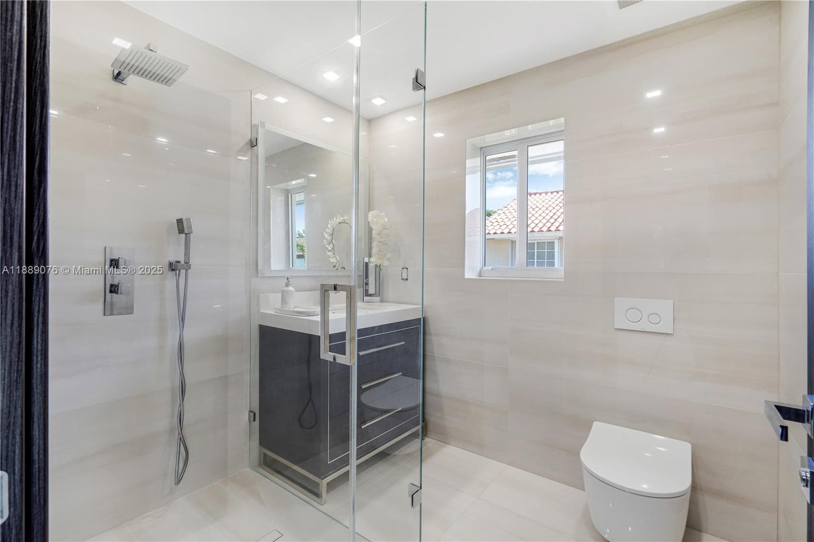 6763 SW 106 pl, Miami FL 33173 — 25