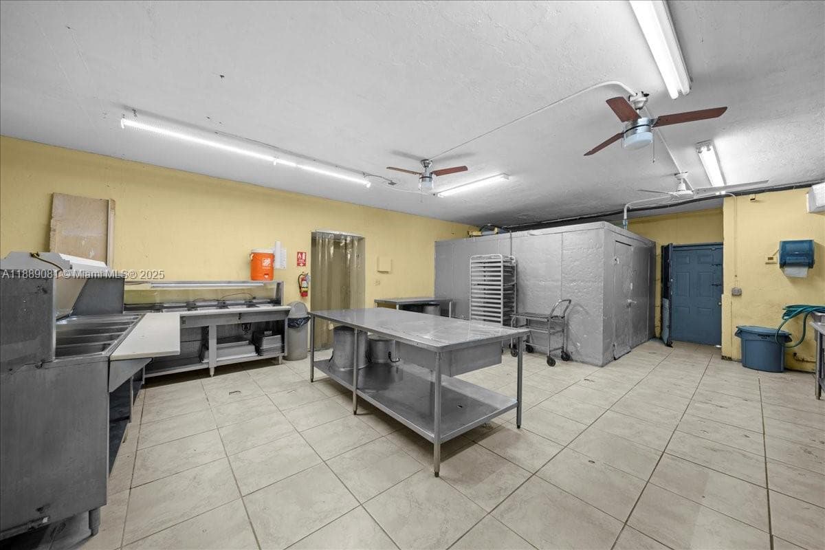 2313 NW 27th Ave, Miami FL 33142 — 7