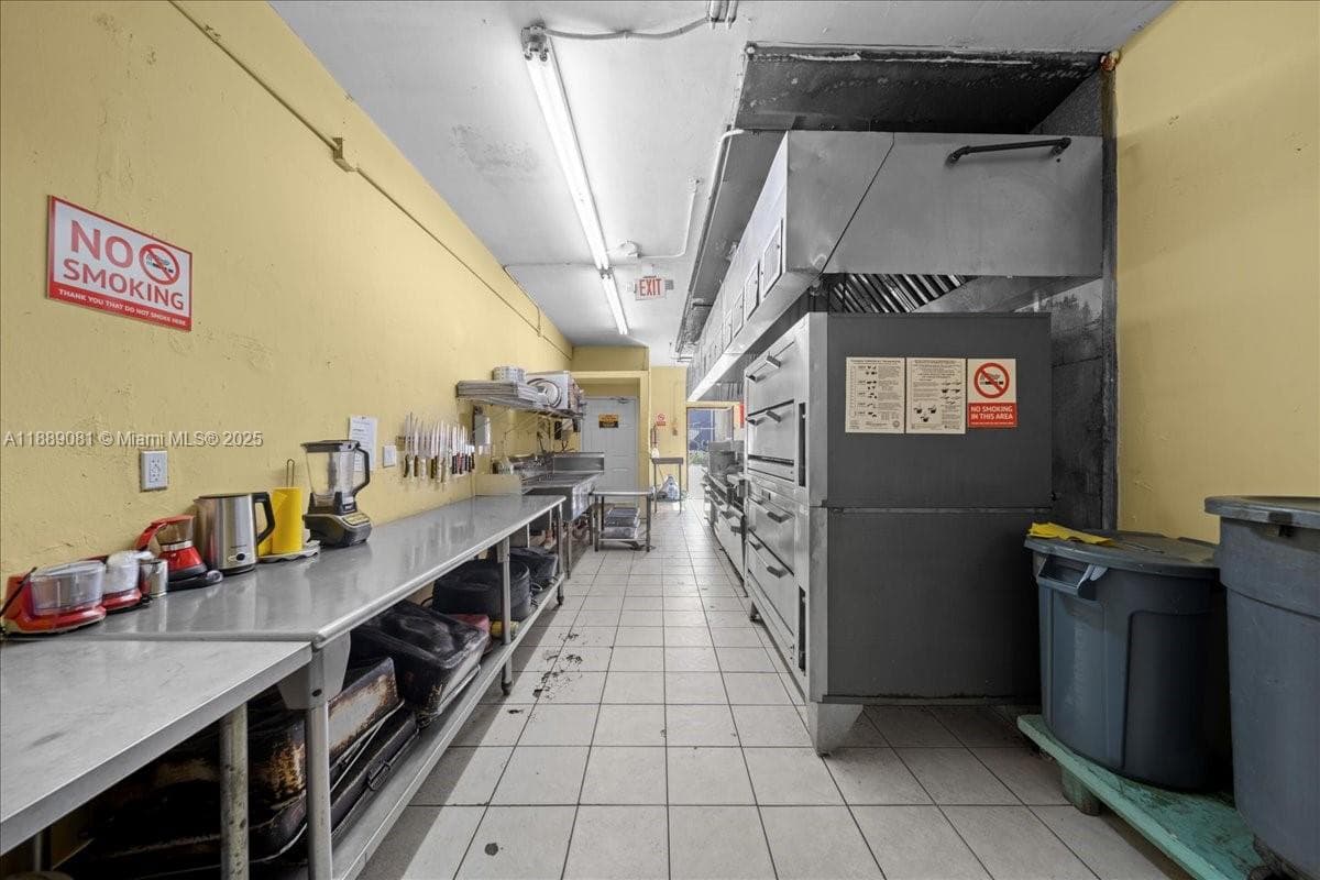 2313 NW 27th Ave, Miami FL 33142 — 20