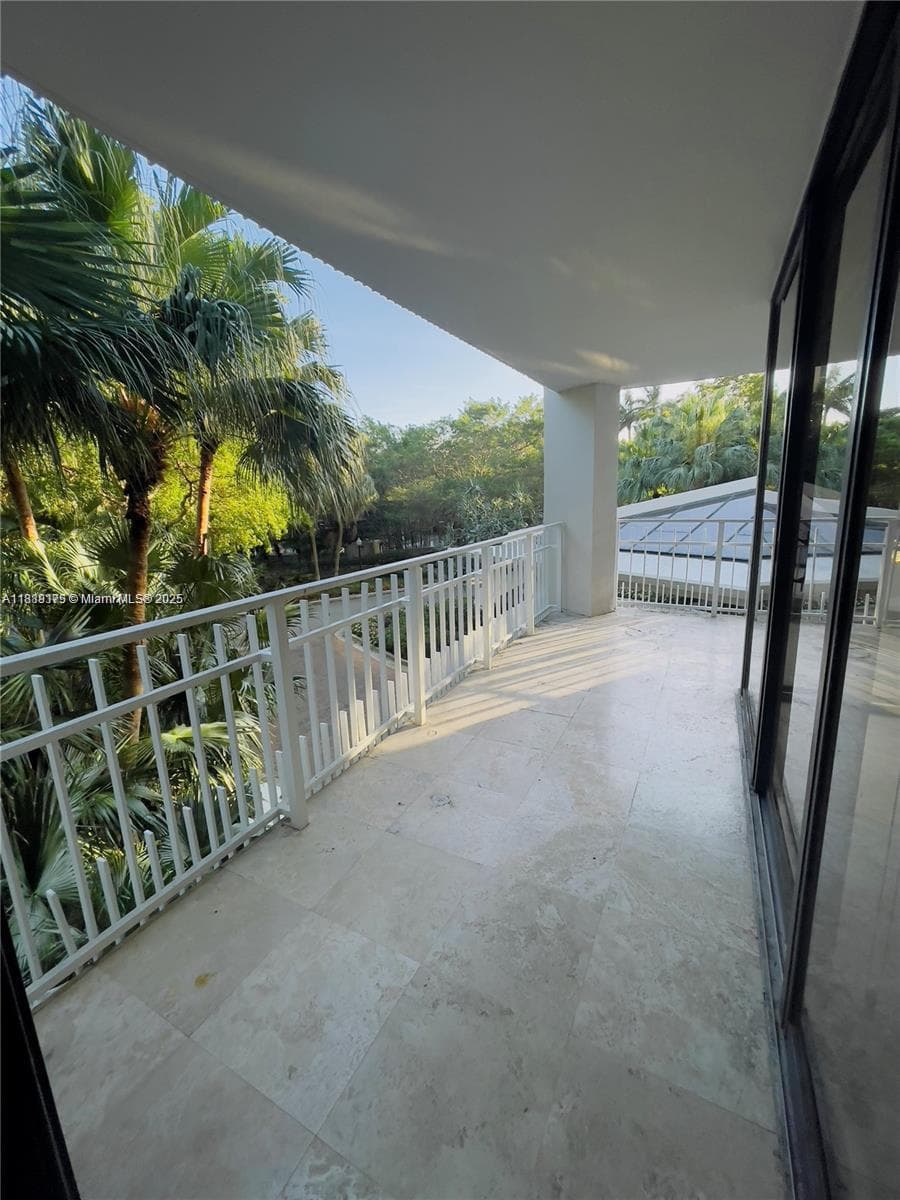 2000 Towerside # 309, Miami FL 33138 — 16