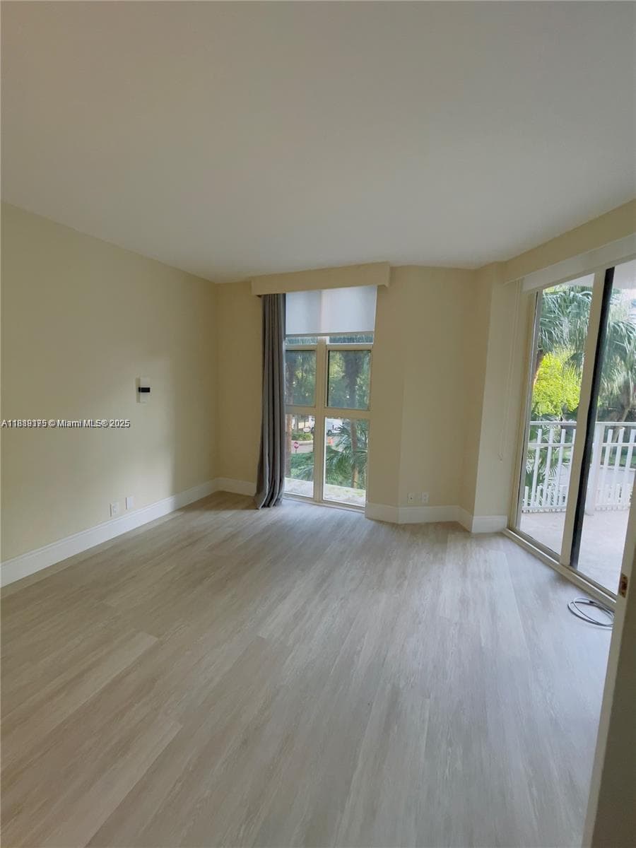 2000 Towerside # 309, Miami FL 33138 — 7
