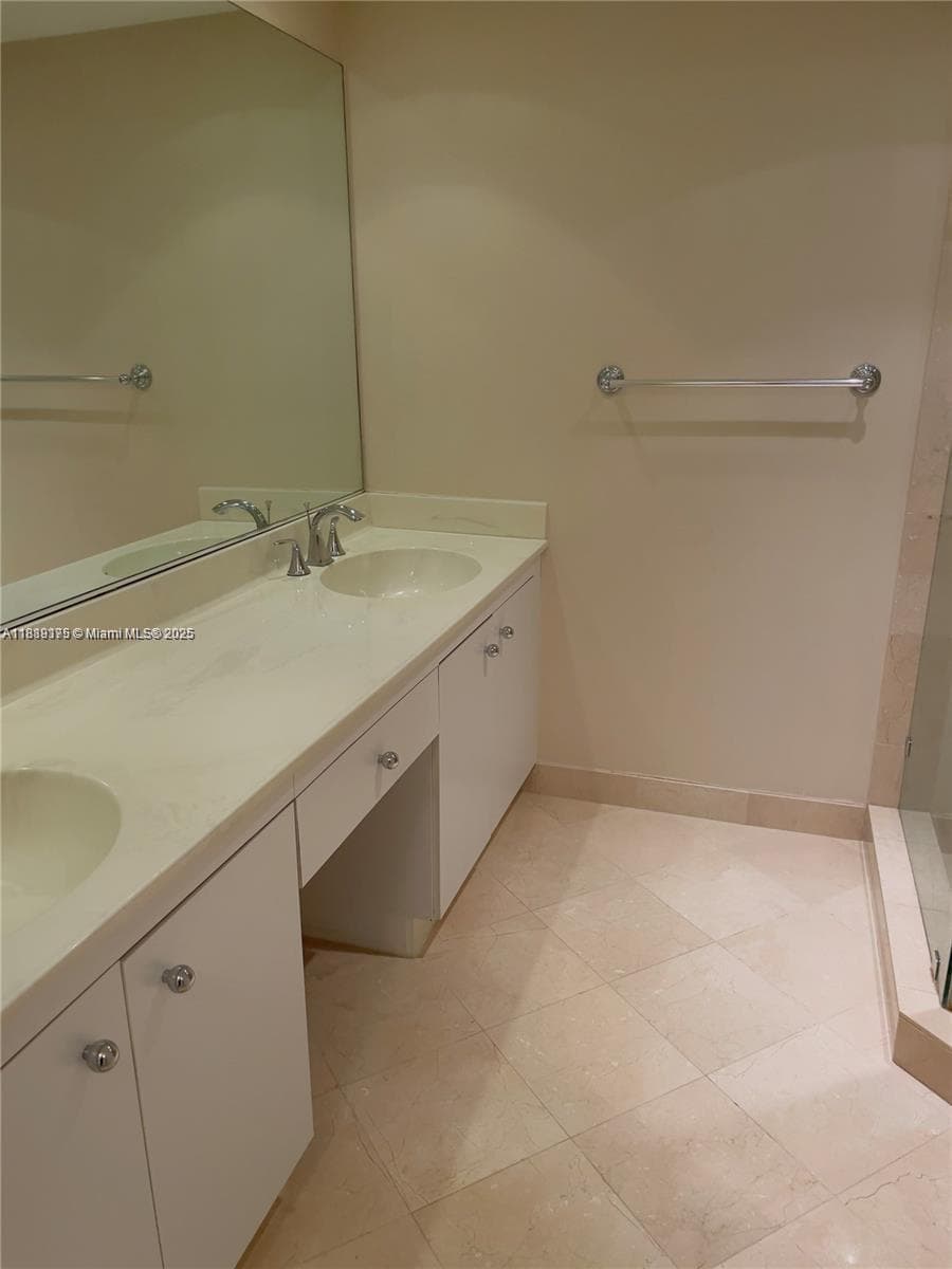 2000 Towerside # 309, Miami FL 33138 — 18