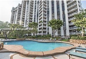 2000 Towerside # 309, Miami FL 33138 — 4