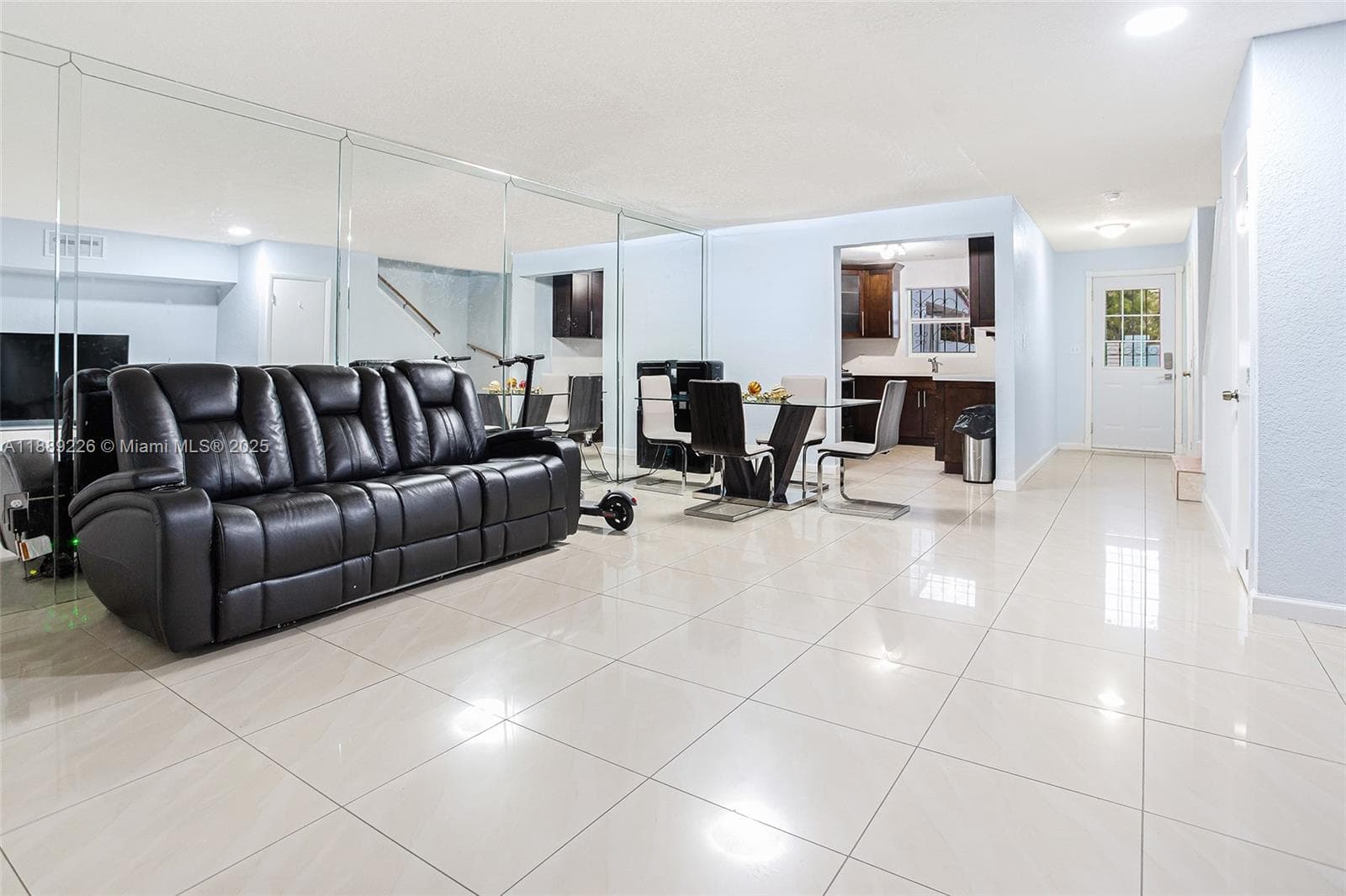 7000 W 15th Ct, Hialeah FL 33014 — 7