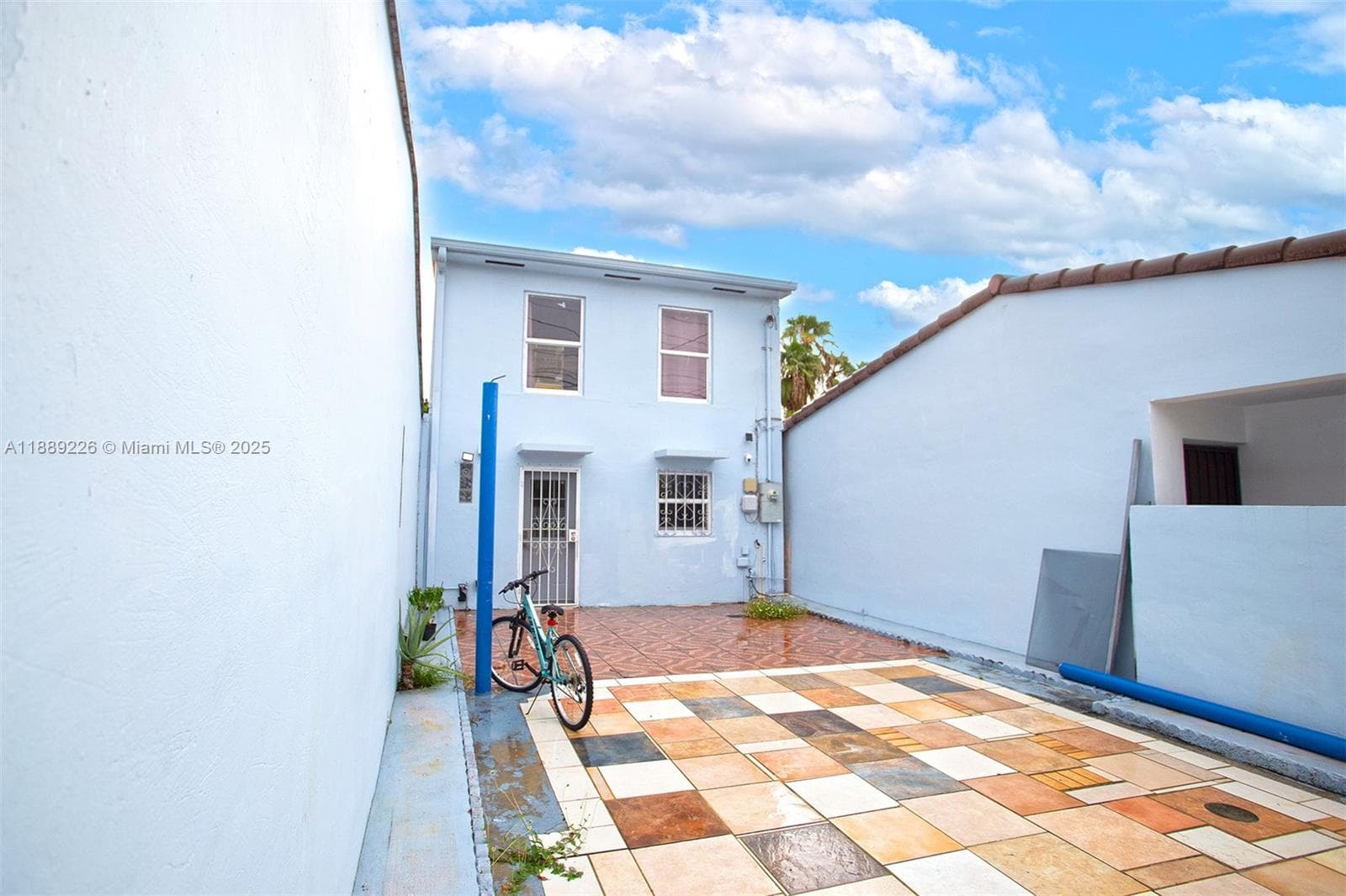 7000 W 15th Ct, Hialeah FL 33014 — 3