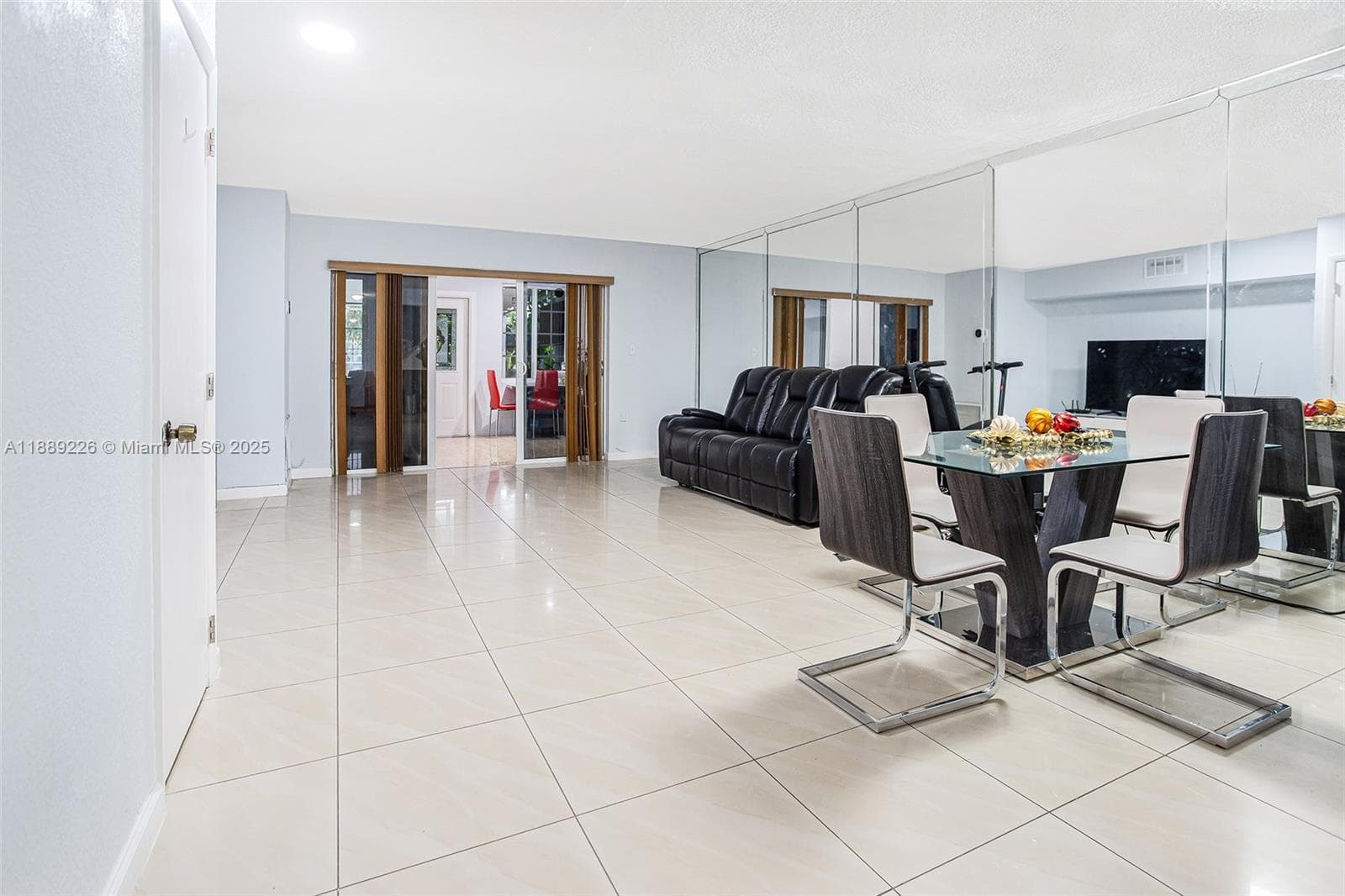 7000 W 15th Ct, Hialeah FL 33014 — 5
