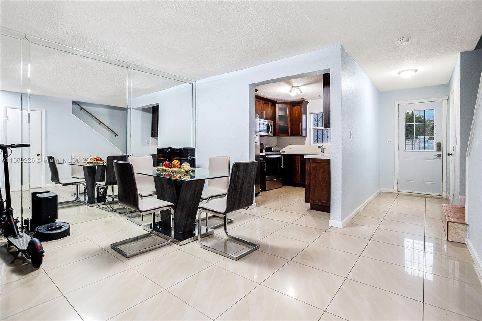 7000 W 15th Ct, Hialeah FL 33014 — 9