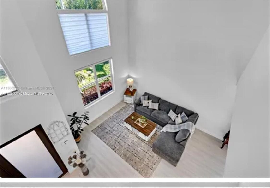 12071 SW 1st St, Miami FL 33184 — 12
