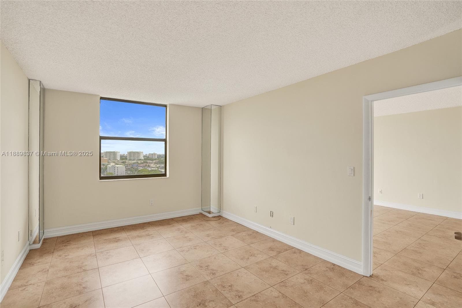 1470 NE 123rd St # A1213, North Miami FL 33161 — 23