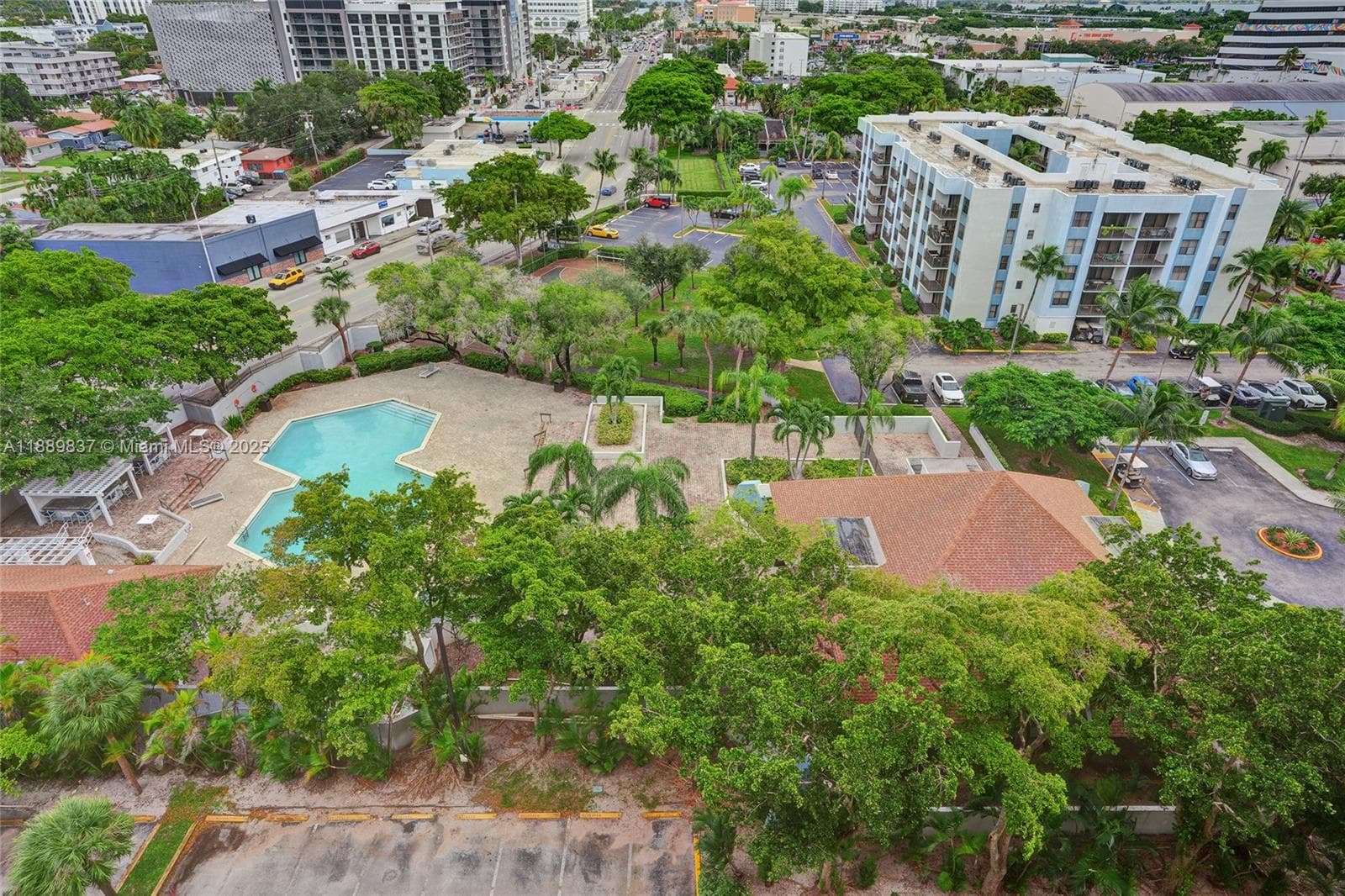 1470 NE 123rd St # A1213, North Miami FL 33161 — 3