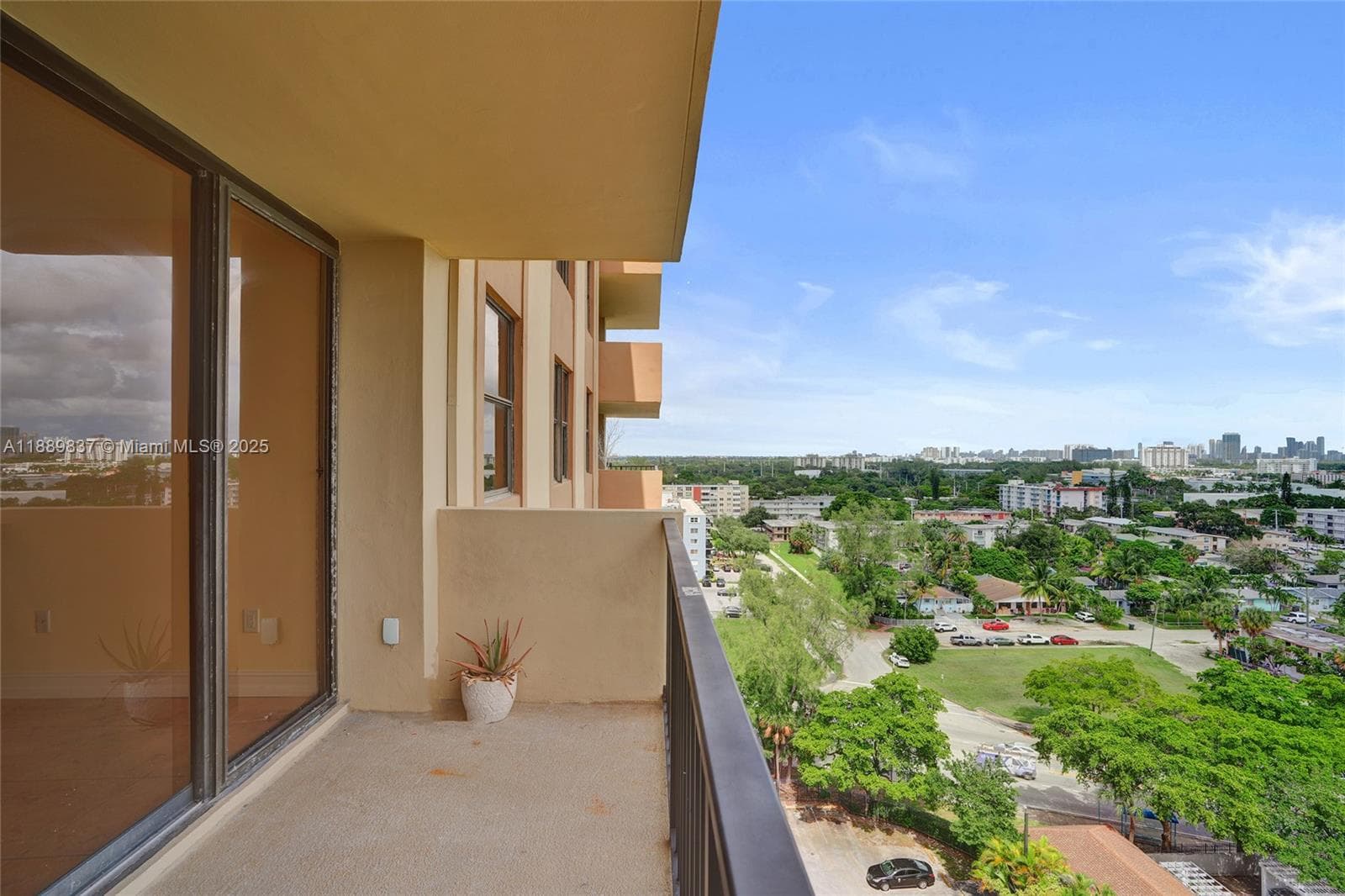 1470 NE 123rd St # A1213, North Miami FL 33161 — 14
