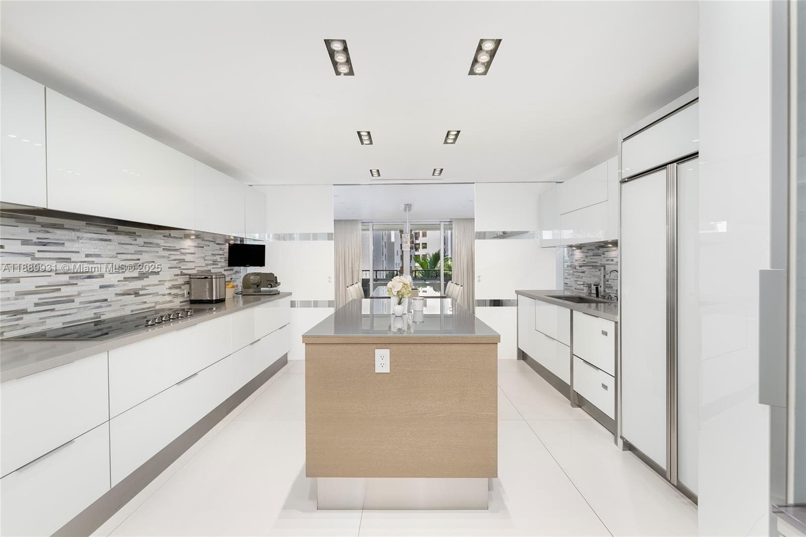 5134 Fisher Island Dr # 5134, Miami Beach FL 33109 — 18