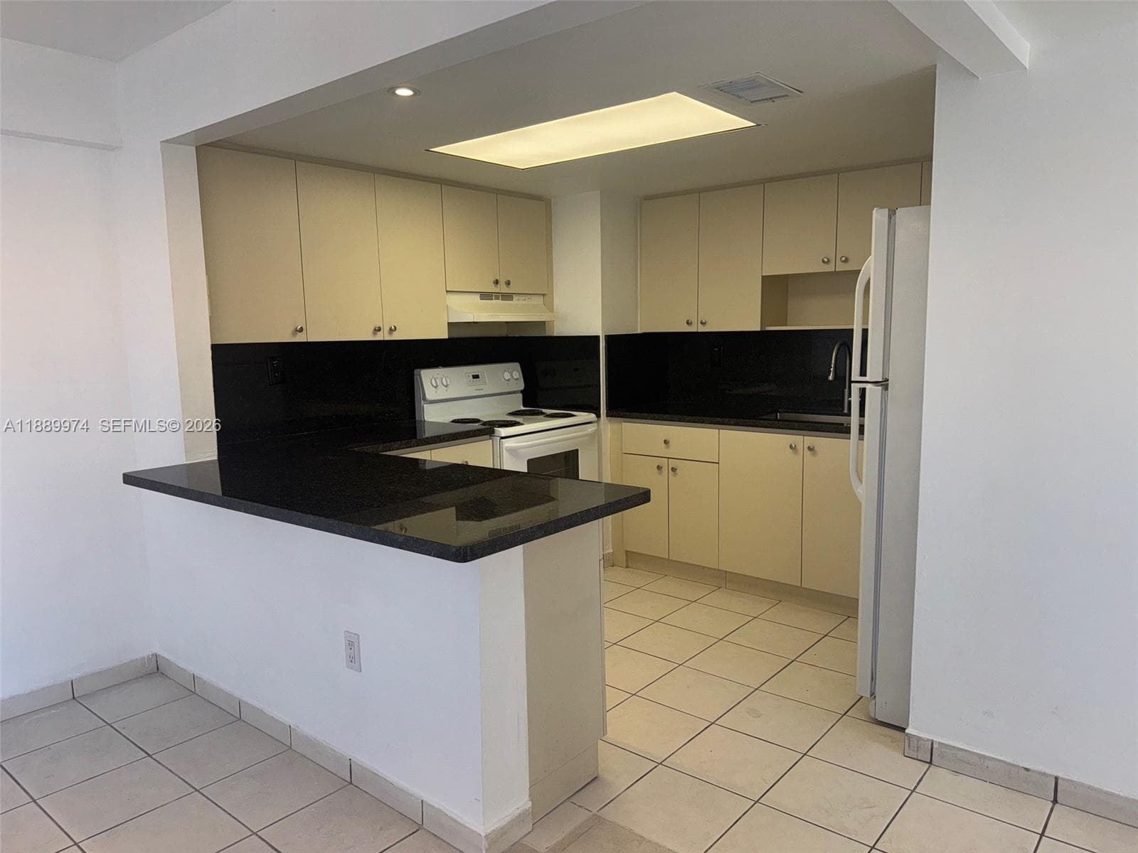 3945 SW 89th Ave # 201, Miami FL 33165 — 18