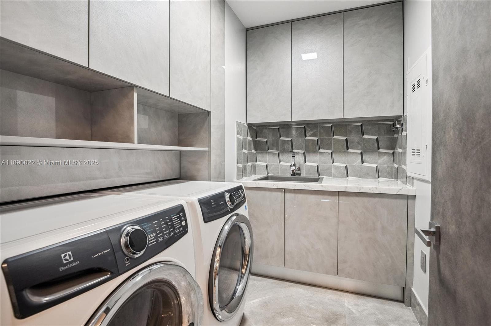 330 Sunny Isles Blvd, Sunny Isles Beach FL 33160 — 44