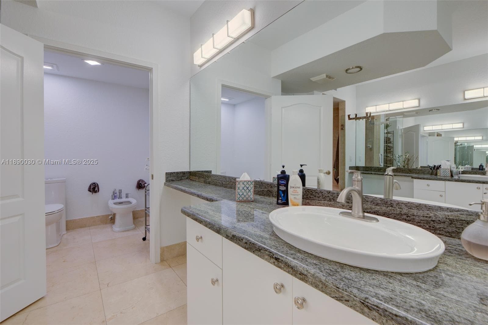 10700 NW 66th St # 207, Doral FL 33178 — 36