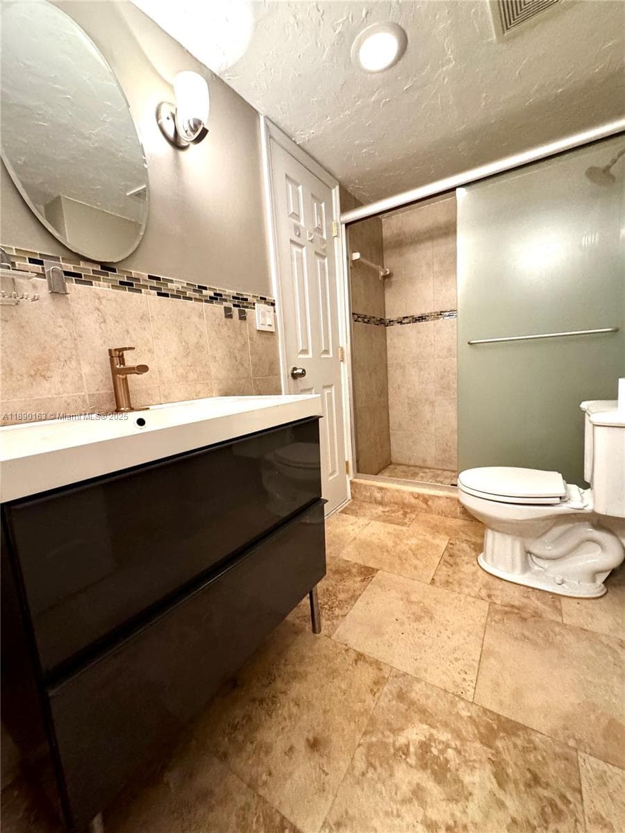 3545 NE 166th St # 805, North Miami Beach FL 33160 — 17