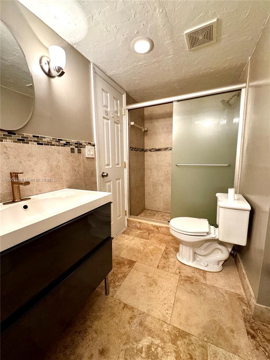 3545 NE 166th St # 805, North Miami Beach FL 33160 — 16