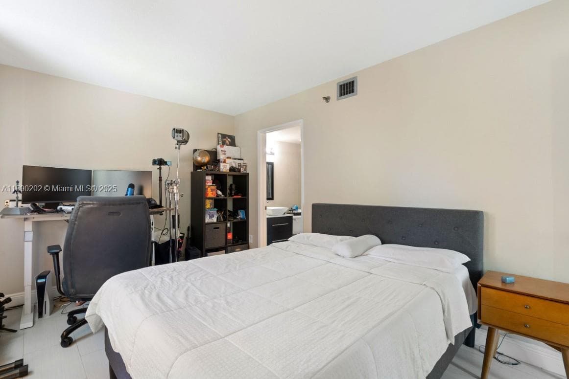 800 N Miami Ave # 209, Miami FL 33136 — 7