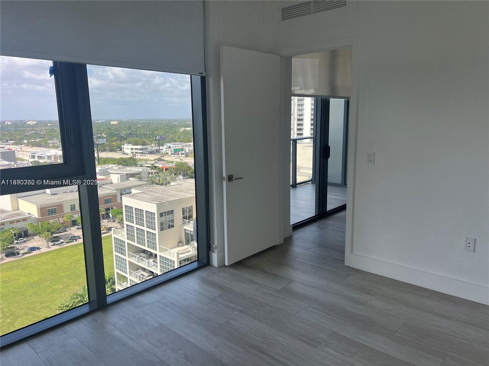 121 NE 34th St # 1610, Miami FL 33137 — 12