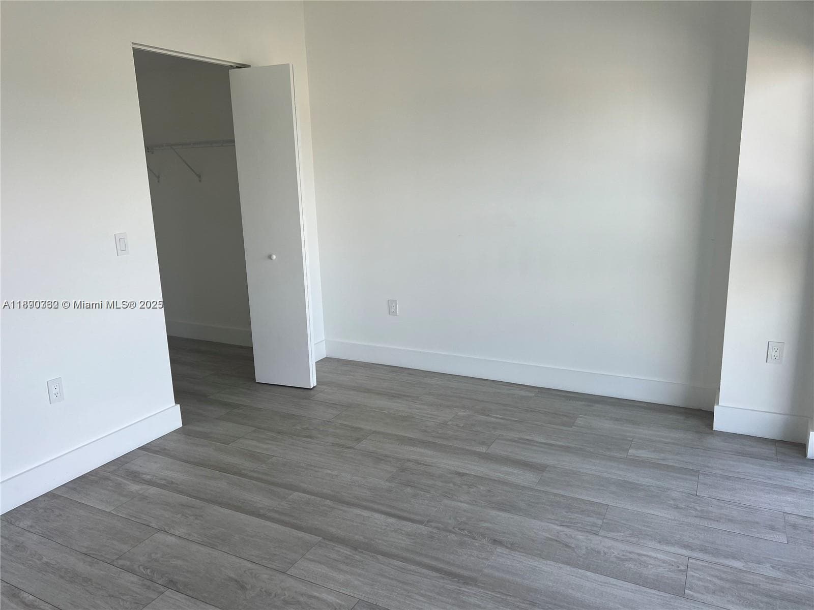 121 NE 34th St # 1610, Miami FL 33137 — 14