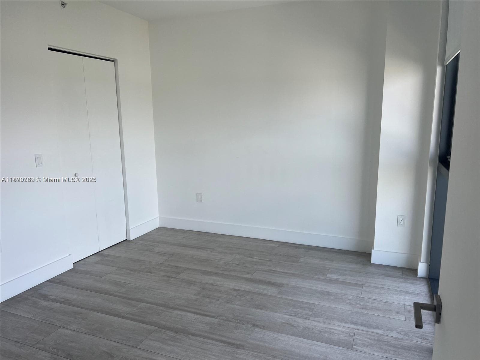 121 NE 34th St # 1610, Miami FL 33137 — 15