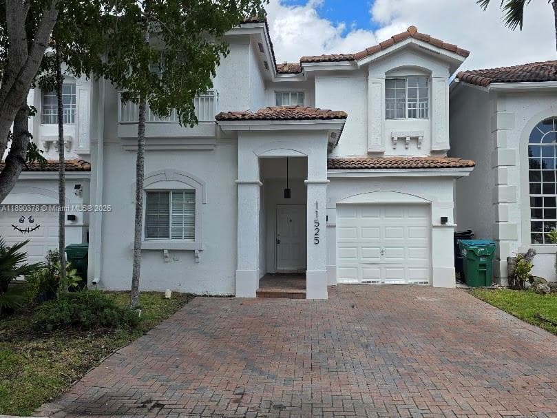 11525 NW 71st St # 11525, Doral FL 33178 — 3