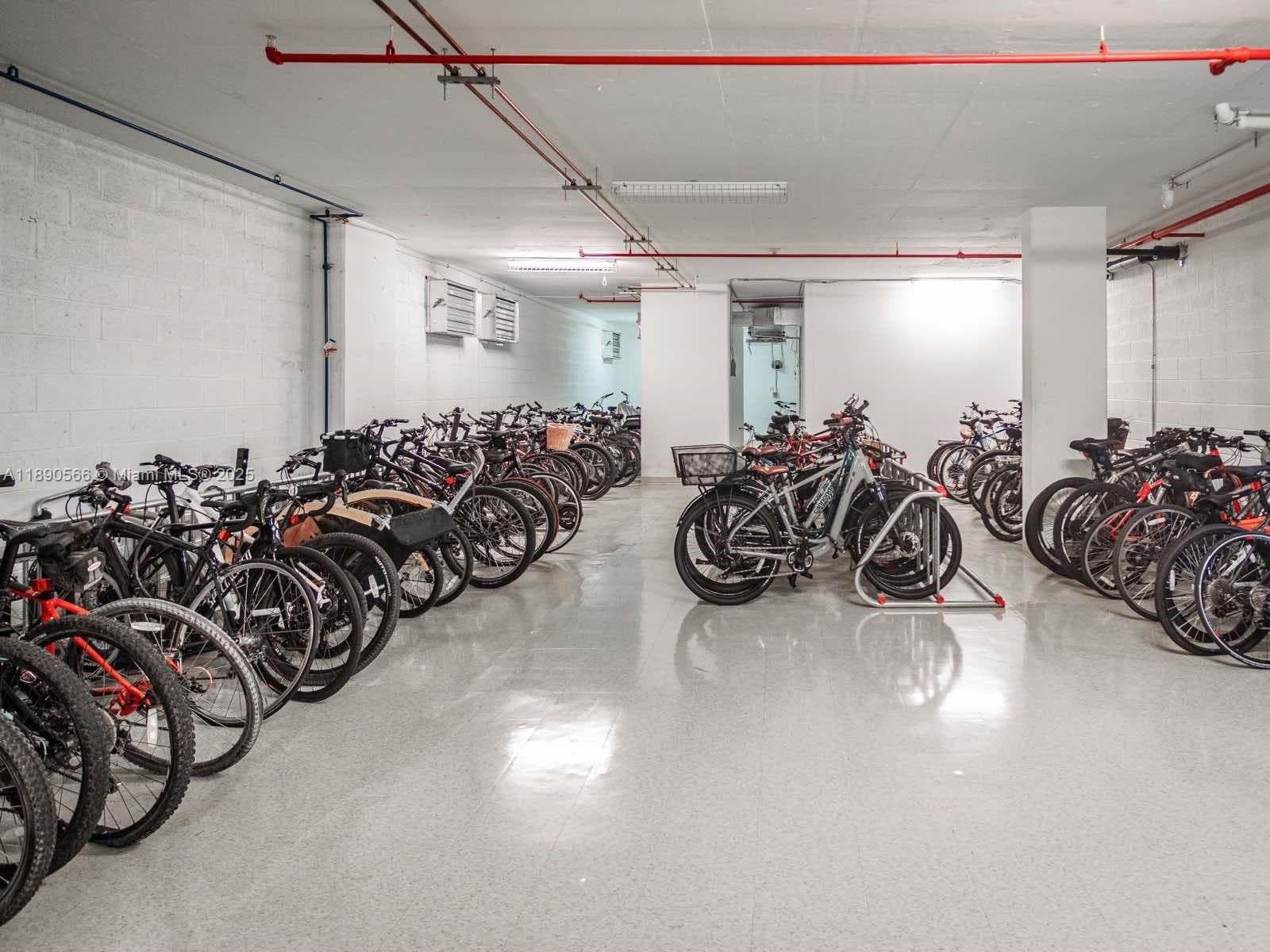 900 Brickell Key Blvd # 2204, Miami FL 33131 — 36