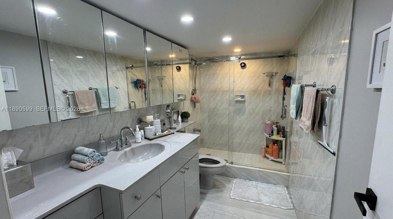5005 Collins Ave # 322, Miami Beach FL 33140 — 10