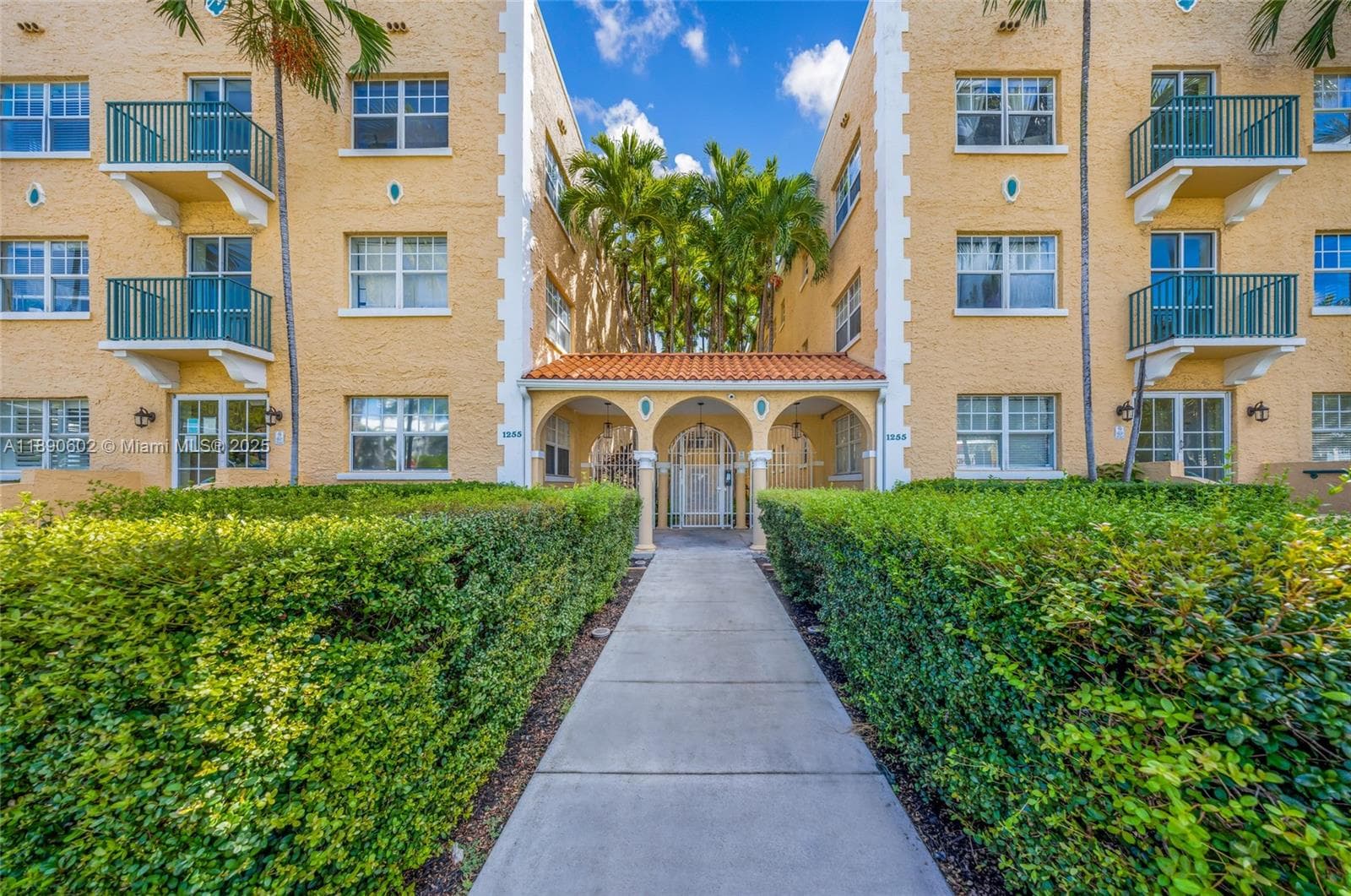 1255 Pennsylvania Ave # 307, Miami Beach FL 33139 — 23