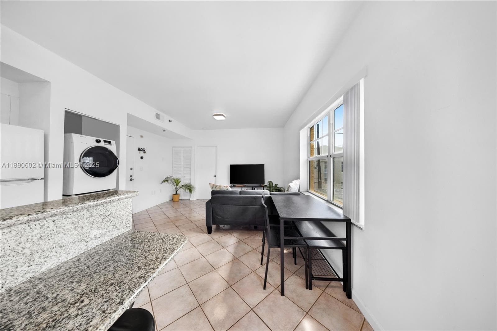 1255 Pennsylvania Ave # 307, Miami Beach FL 33139 — 17